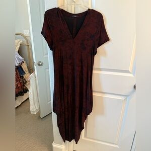 Chic Maroon High-Low V-Neck Dress